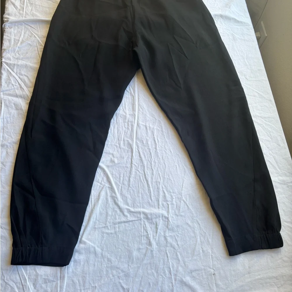 Babaton woman’s Elegant Black Dress Pants - Picture 3 of 7
